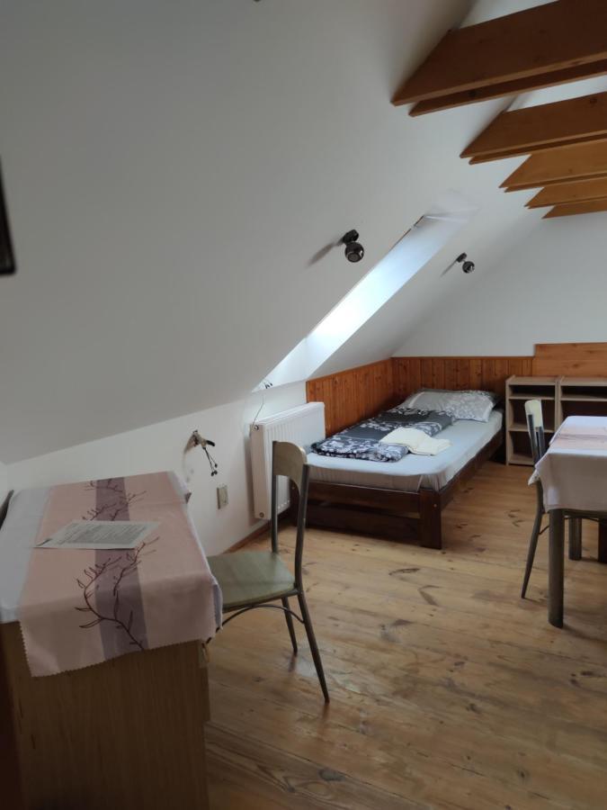 Malomkerek Vendeghaz Bed and Breakfast Fertőboz Exteriör bild